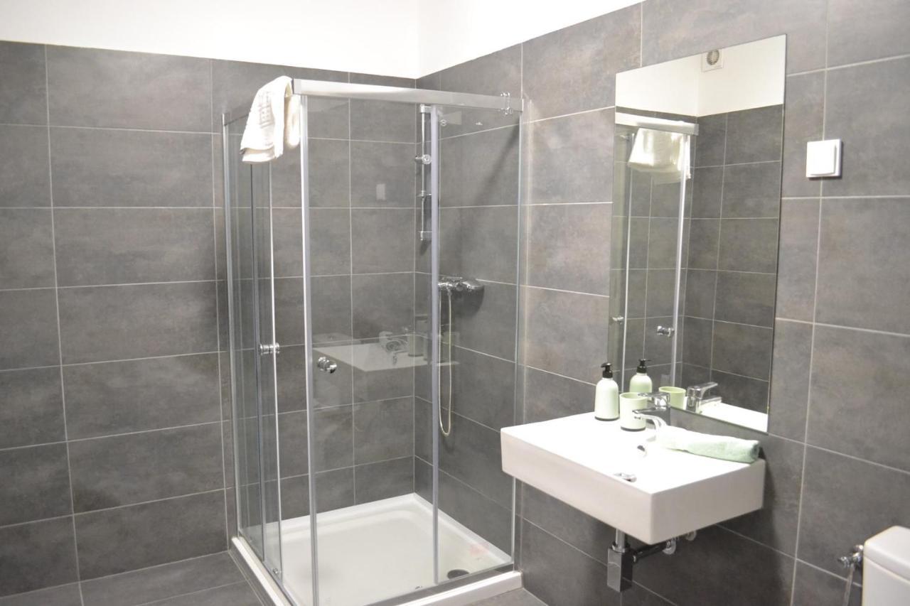 Fonix Design Rooms Debrecen Eksteriør bilde
