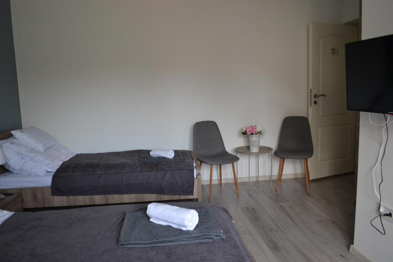 Fonix Design Rooms Debrecen Eksteriør bilde
